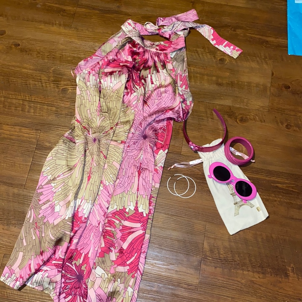 Cute tie neck dress